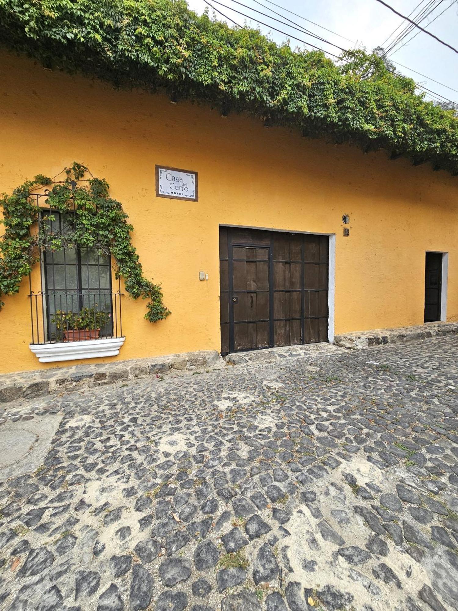 Hotel Casa Del Cerro Antigua Exterior photo